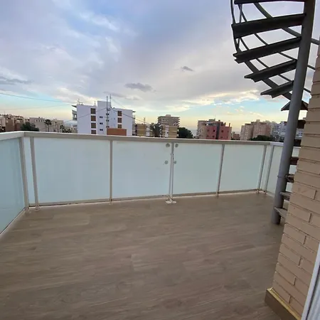 Modern Flat Close To *